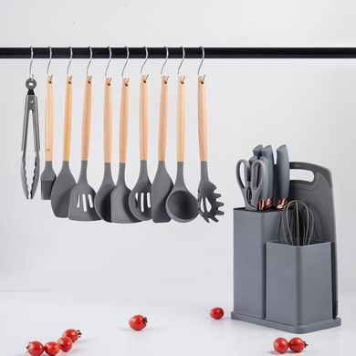 Набір кухонного приладдя на підставці 19 штук із силікону з бамбуковою ручкою, сірий