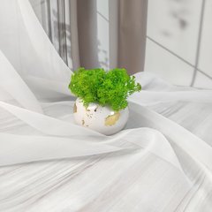 Кашпо Сфера, біле оздоблене поталлю з світло-зеленим мохом