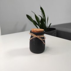 Свеча ароматизированная черная "EUPHORIA" с цветами лепестками розы (гнет дерево)