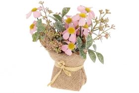 Декоративный букетик хризантем с зеленью в мешочке, 16см, цвет - розовый