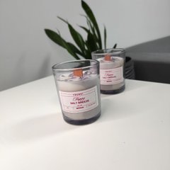 Свеча ароматизированная "Salt Breeze" с цветами лаванды (гнет дерево)